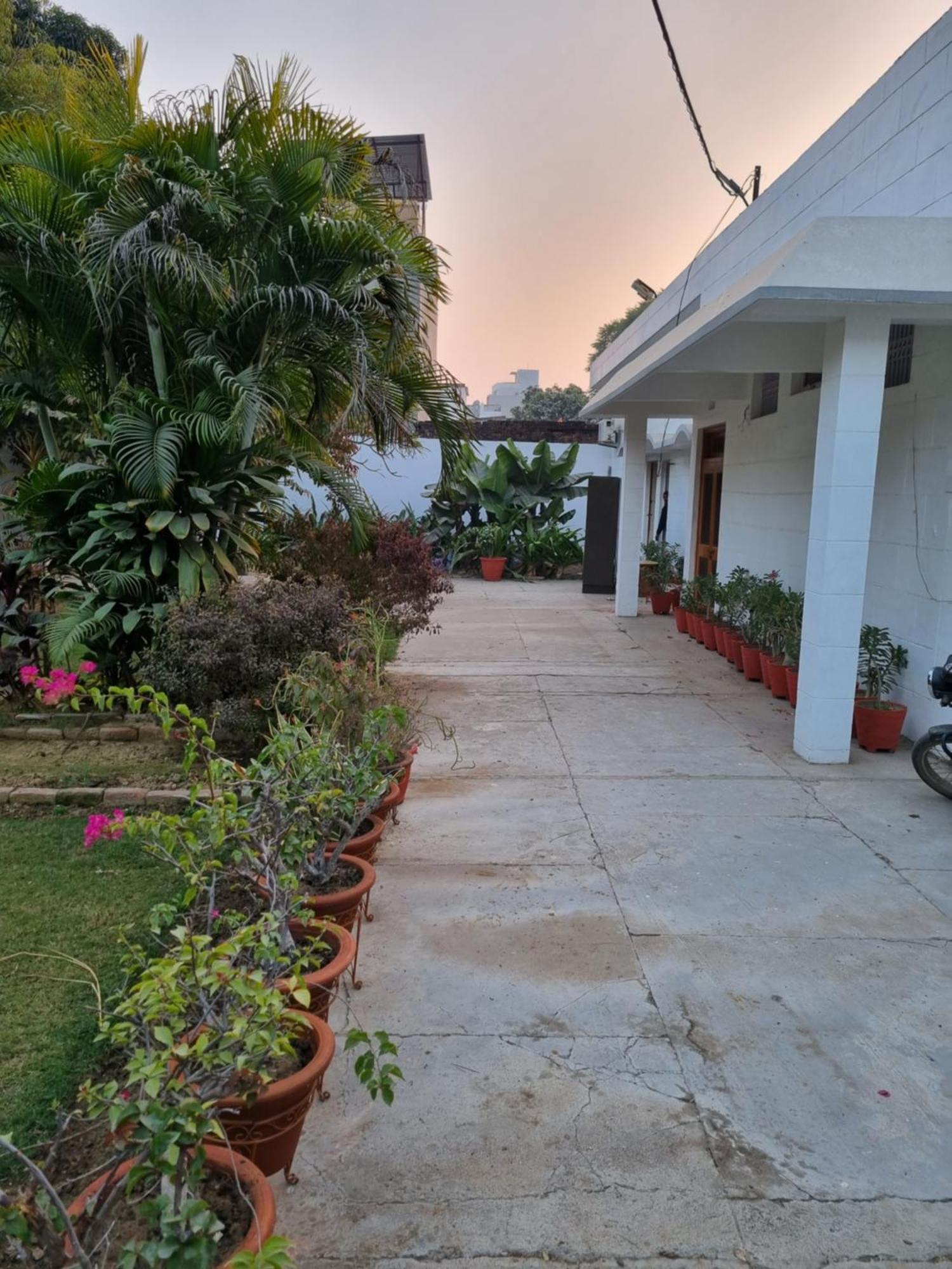 Harsh Villa Prayagraj Ngoại thất bức ảnh