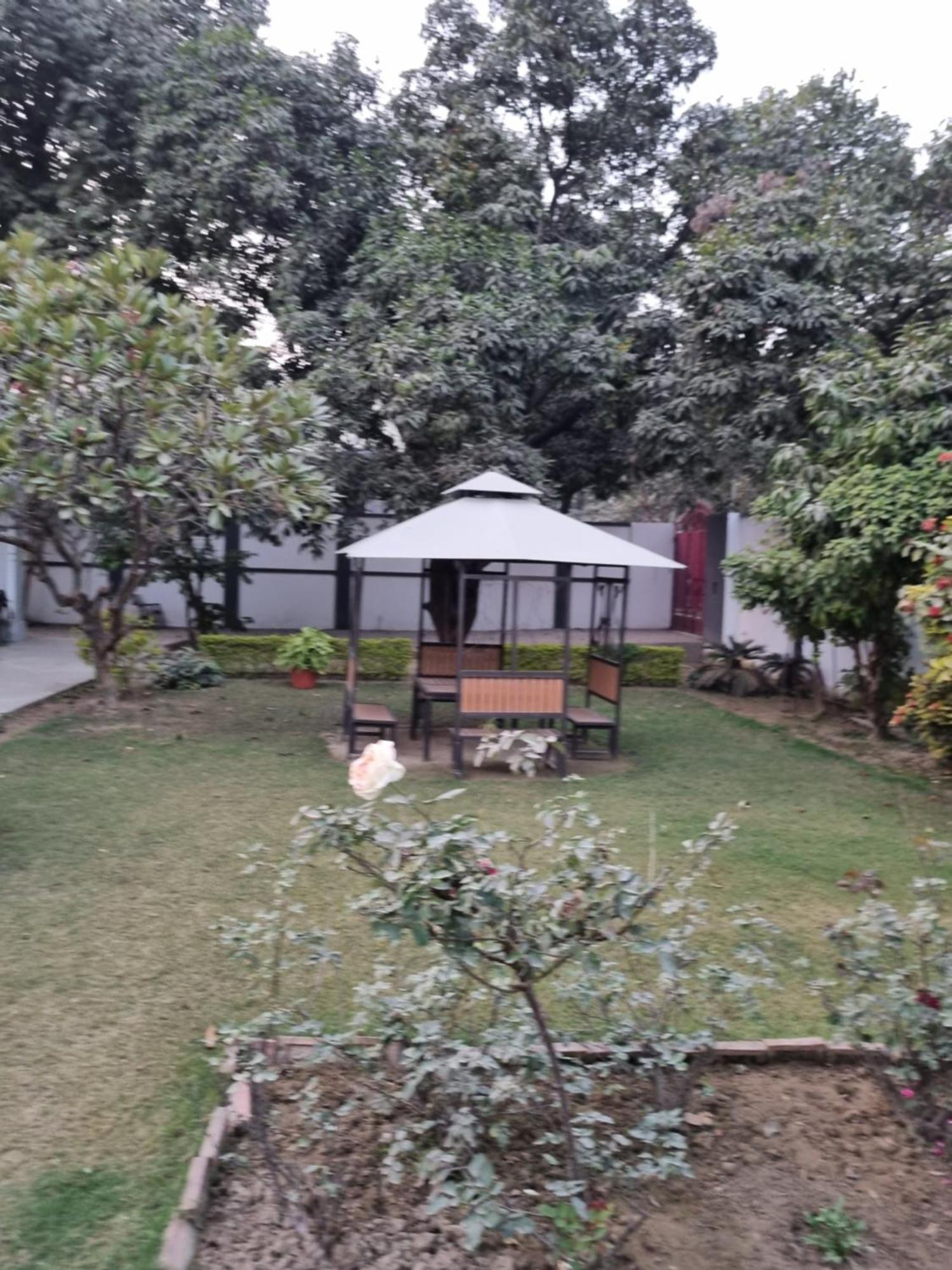 Harsh Villa Prayagraj Ngoại thất bức ảnh